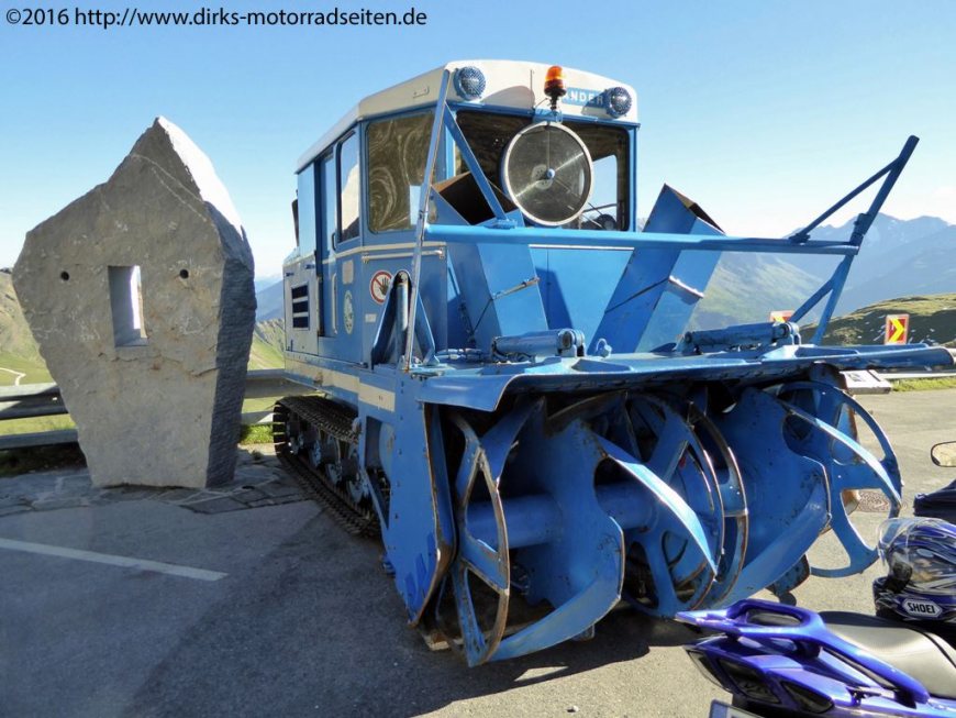 Grossglockner Hochalpenstrasse / Schneefräse "Ander"