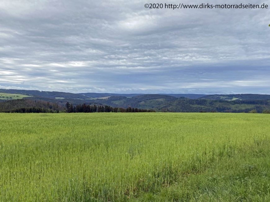 bei Großgeschwenda / Schiefergebirge
