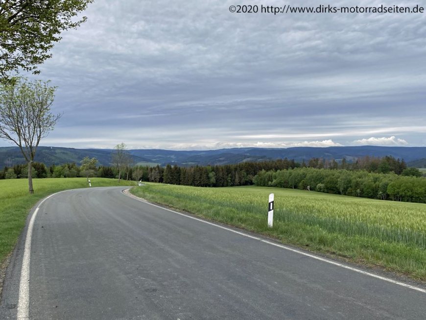 bei Großgeschwenda / Schiefergebirge